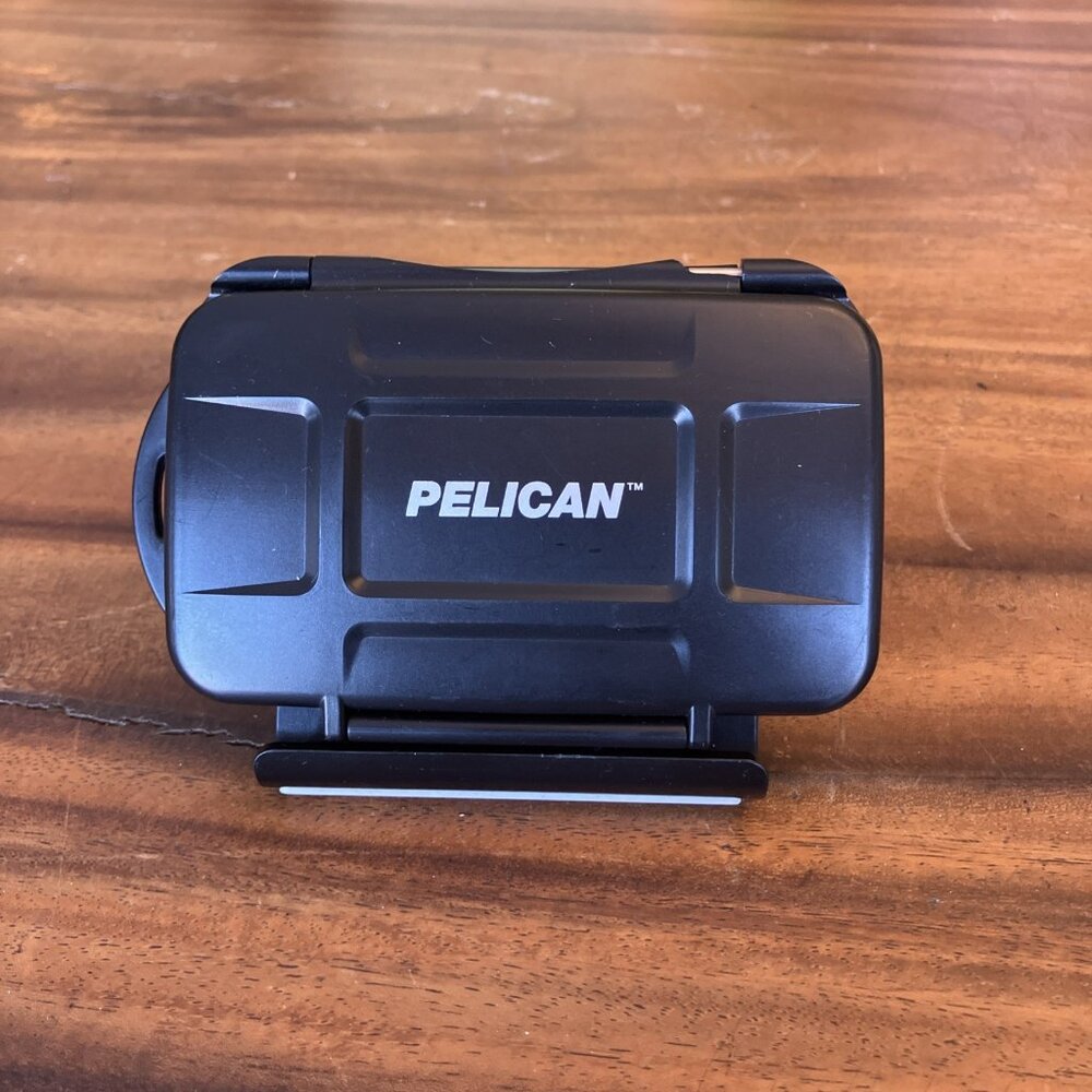 Pelican #0940 Compact Flash Memory Case Holds 4 CF Cards